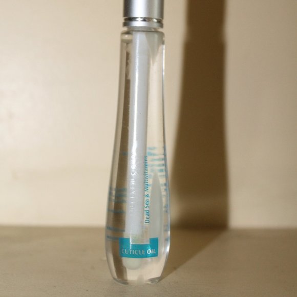 Jeunesse Other - Jeunesse Cuticle Oil